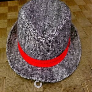 BRAND NEW BABY HAT